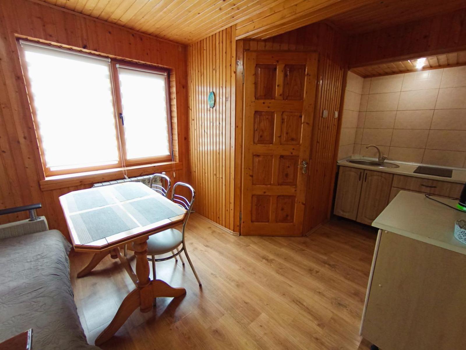 Cottage house Yaremche Exterior photo